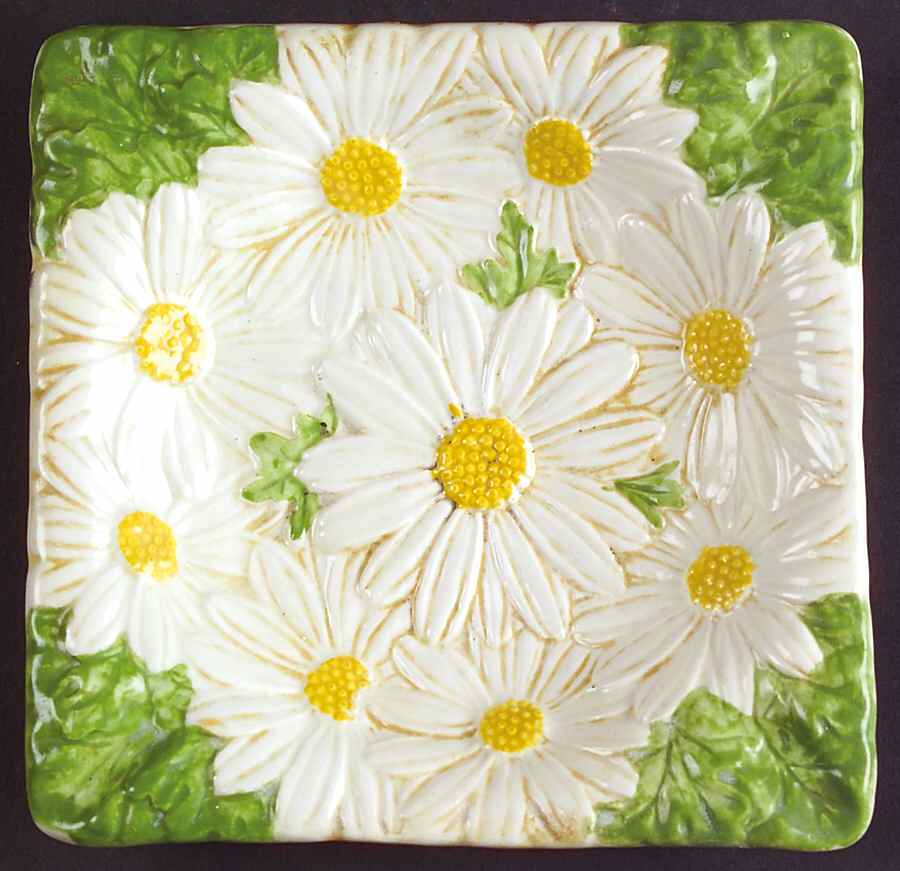 Sculptured Daisy 5" Square Ashtray by Metlox - Poppytrail - Vernon-1