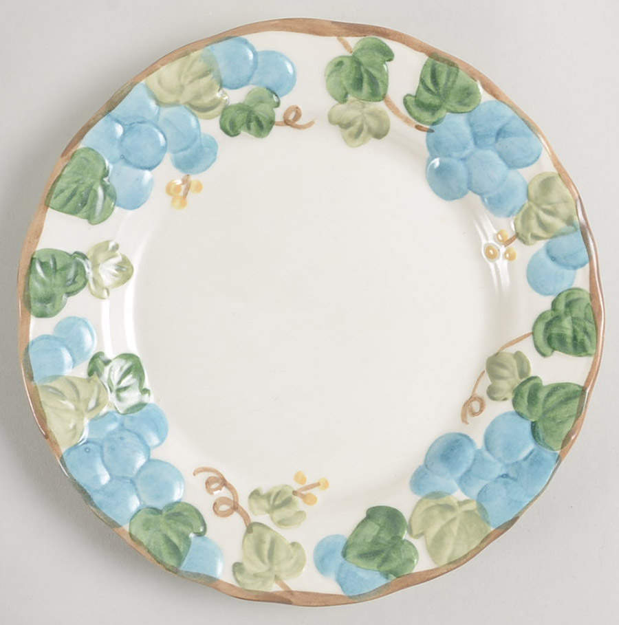 Sculptured Grape Salad Plate by Metlox - Poppytrail - Vernon-1