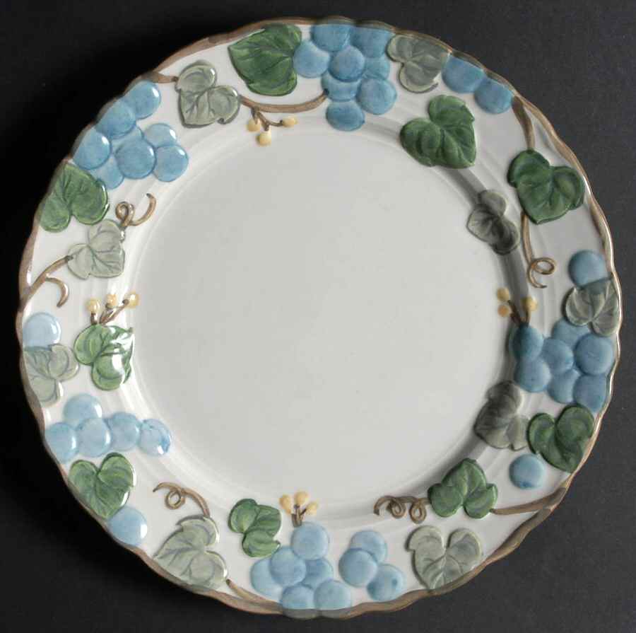 Sculptured Grape Luncheon Plate by Metlox - Poppytrail - Vernon-1