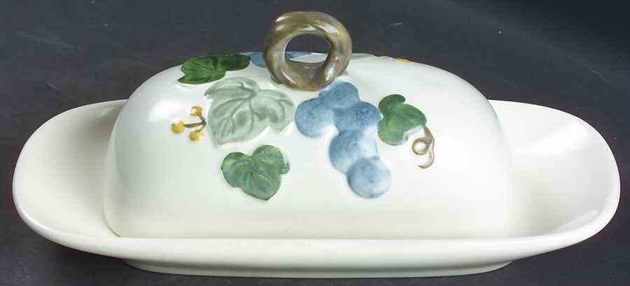 Sculptured Grape 1/4 Lb Covered Butter by Metlox - Poppytrail - Vernon-1