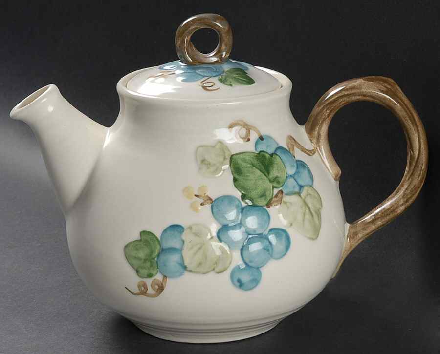 Sculptured Grape Teapot & Lid by Metlox - Poppytrail - Vernon-1