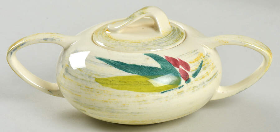 Shadow Leaf Sugar Bowl & Lid by Metlox - Poppytrail - Vernon-1