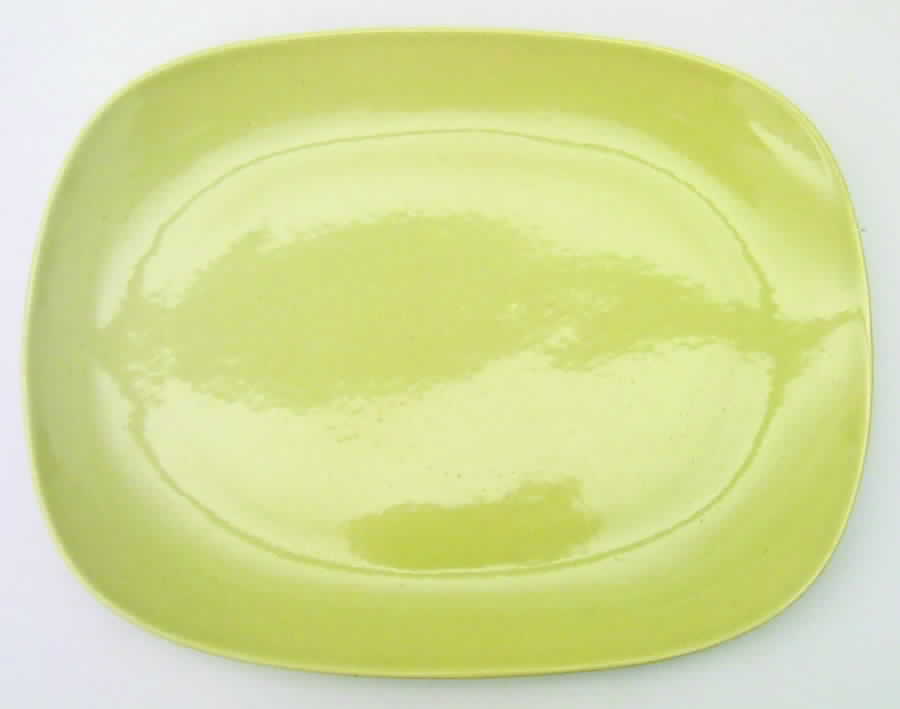 Shoreline Chartreuse 13" Oval Serving Platter by Metlox - Poppytrail - Vernon-1
