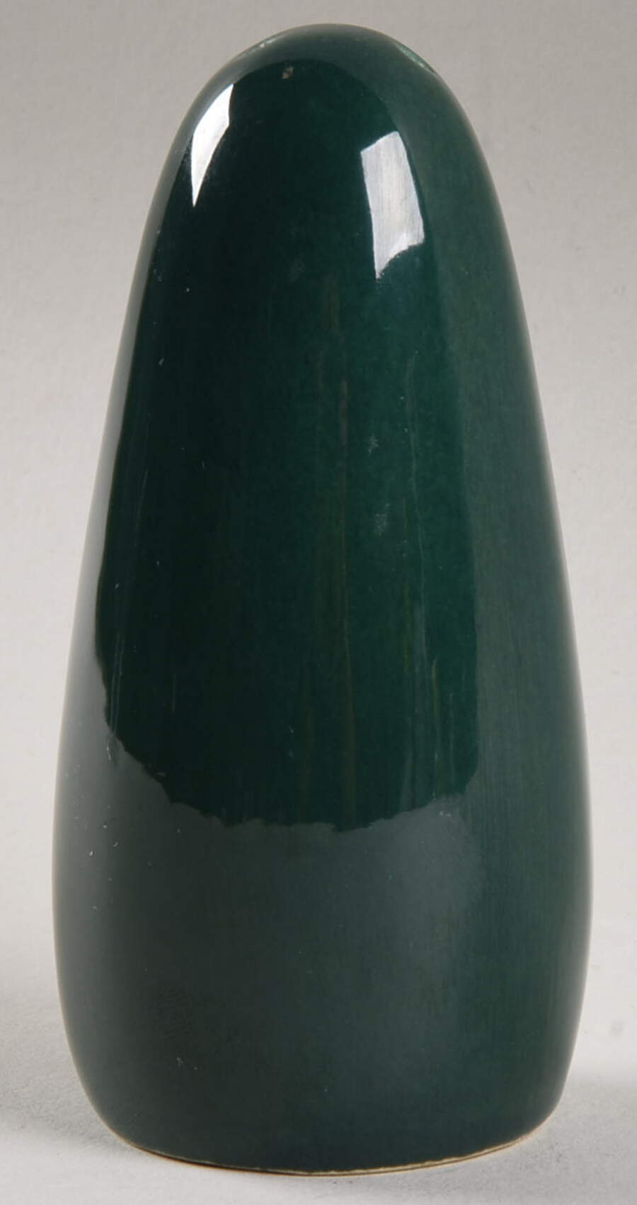 Shoreline Green Salt Shaker by Metlox - Poppytrail - Vernon-1
