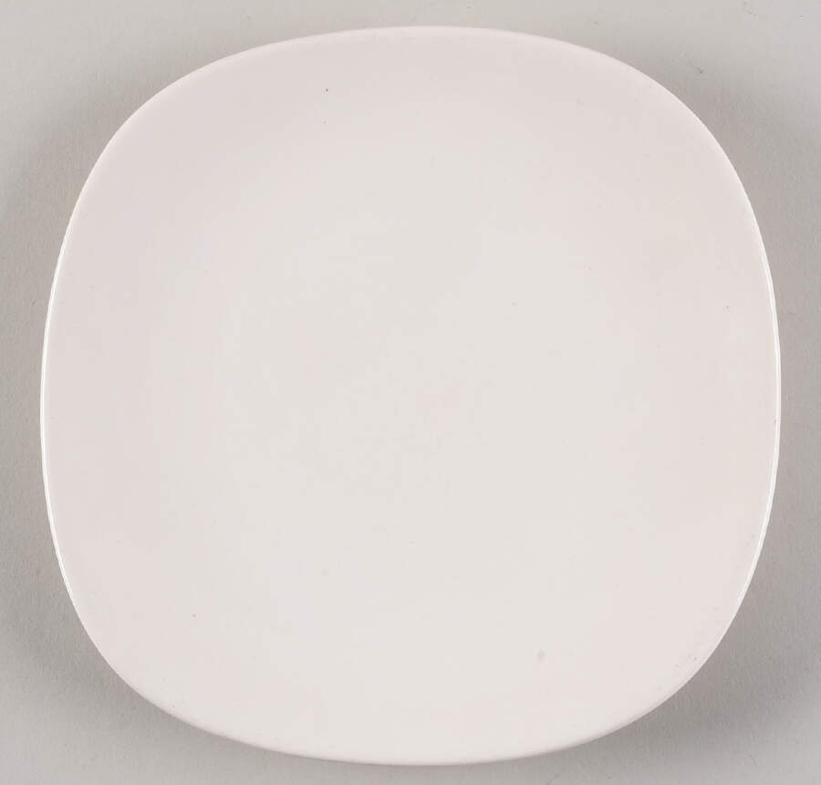 Shoreline White Luncheon Plate by Metlox - Poppytrail - Vernon-1