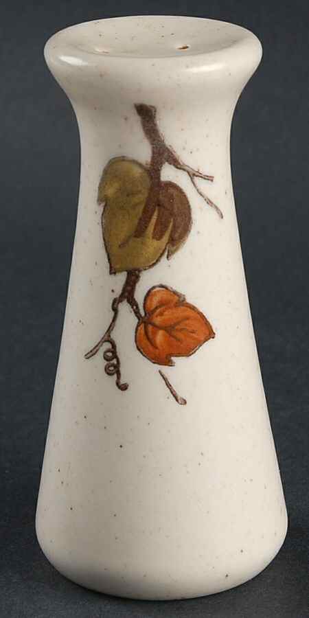 Sierra Flower Salt Shaker by Metlox - Poppytrail - Vernon-1