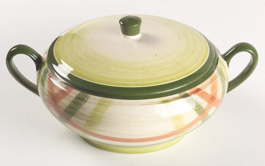 Tam O'shanter 2 Qt Round Covered Casserole by Metlox - Poppytrail - Vernon-1