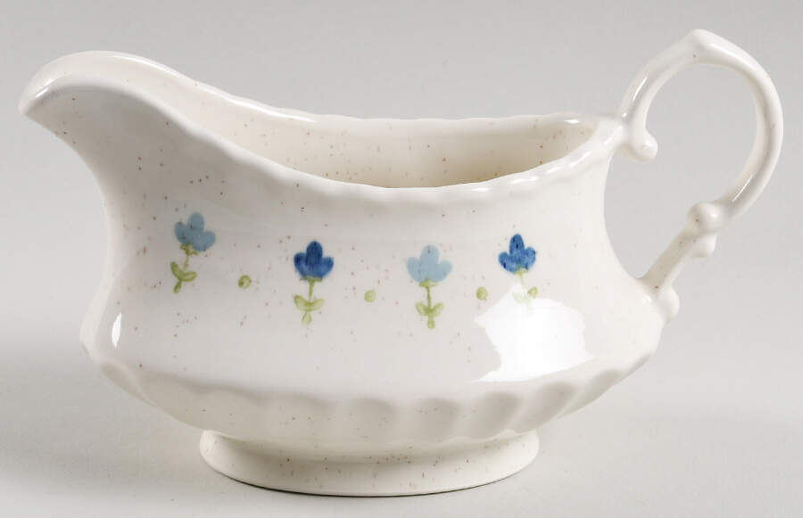 True Blue Gravy Boat by Metlox - Poppytrail - Vernon-1