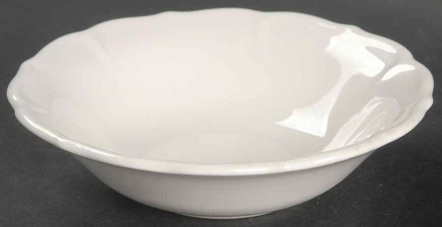 Tradition White Fruit/Dessert (Sauce) Bowl by Metlox - Poppytrail - Vernon-1