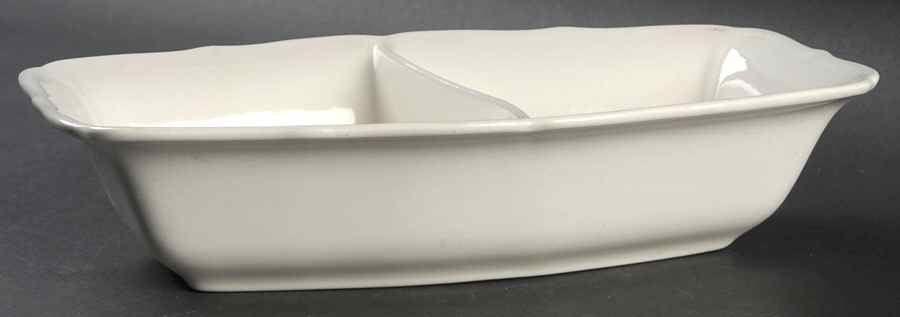 Tradition White 10" Oval Divided Vegetable Bowl by Metlox - Poppytrail - Vernon-1