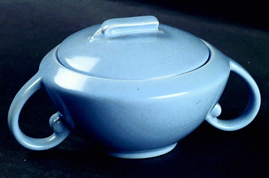 Ultra California Blue (Aster) Sugar Bowl & Lid by Metlox - Poppytrail - Vernon-1
