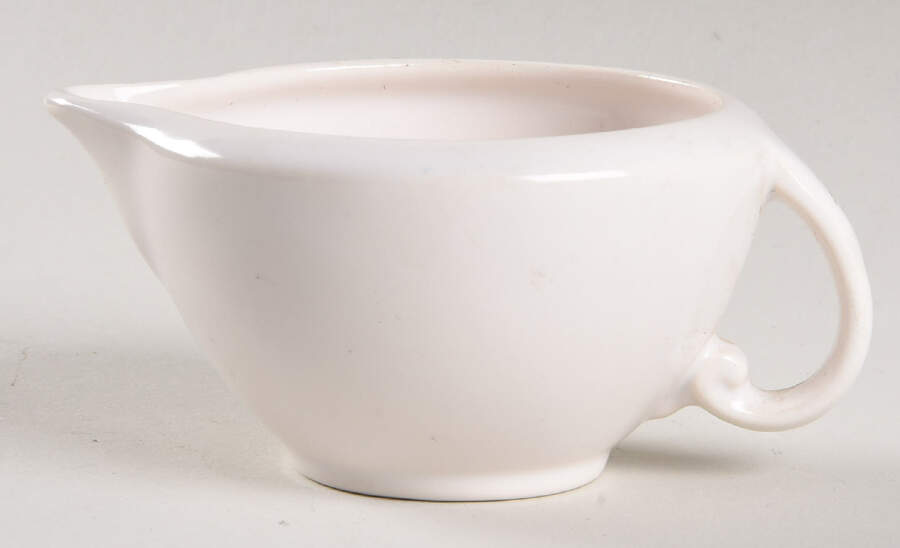 Ultra California Ivory (Gardenia) Mini Creamer by Metlox - Poppytrail - Vernon-1