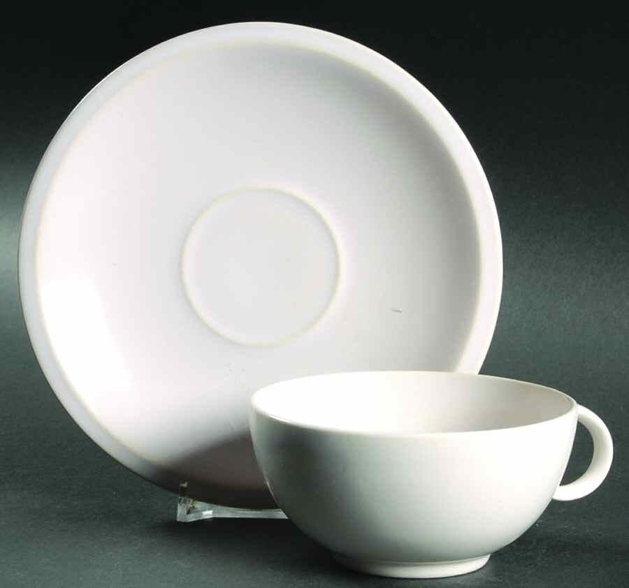 Ultra California Ivory (Gardenia) Flat Cup & Saucer Set by Metlox - Poppytrail - Vernon-1