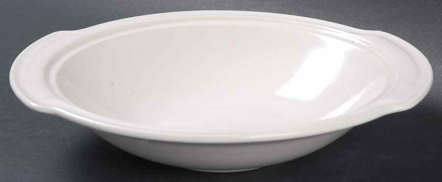 Ultra California Ivory (Gardenia) Lugged Chowder Bowl by Metlox - Poppytrail - Vernon-1