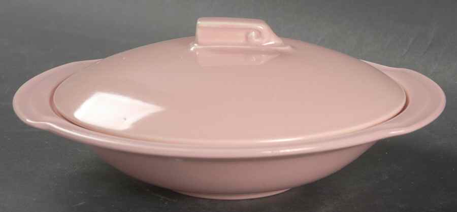 Ultra California Pink (Carnation) Covered Soup Bowl by Metlox - Poppytrail - Vernon-1