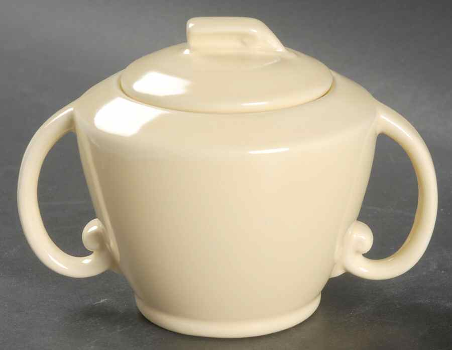 Ultra California Yellow (Buttercup) Sugar Bowl & Lid by Metlox - Poppytrail - Vernon-1