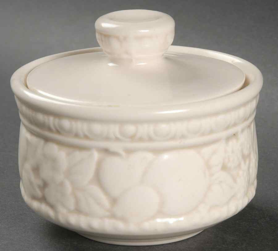 Vernon Antiqua Sugar Bowl & Lid by Metlox - Poppytrail - Vernon-1