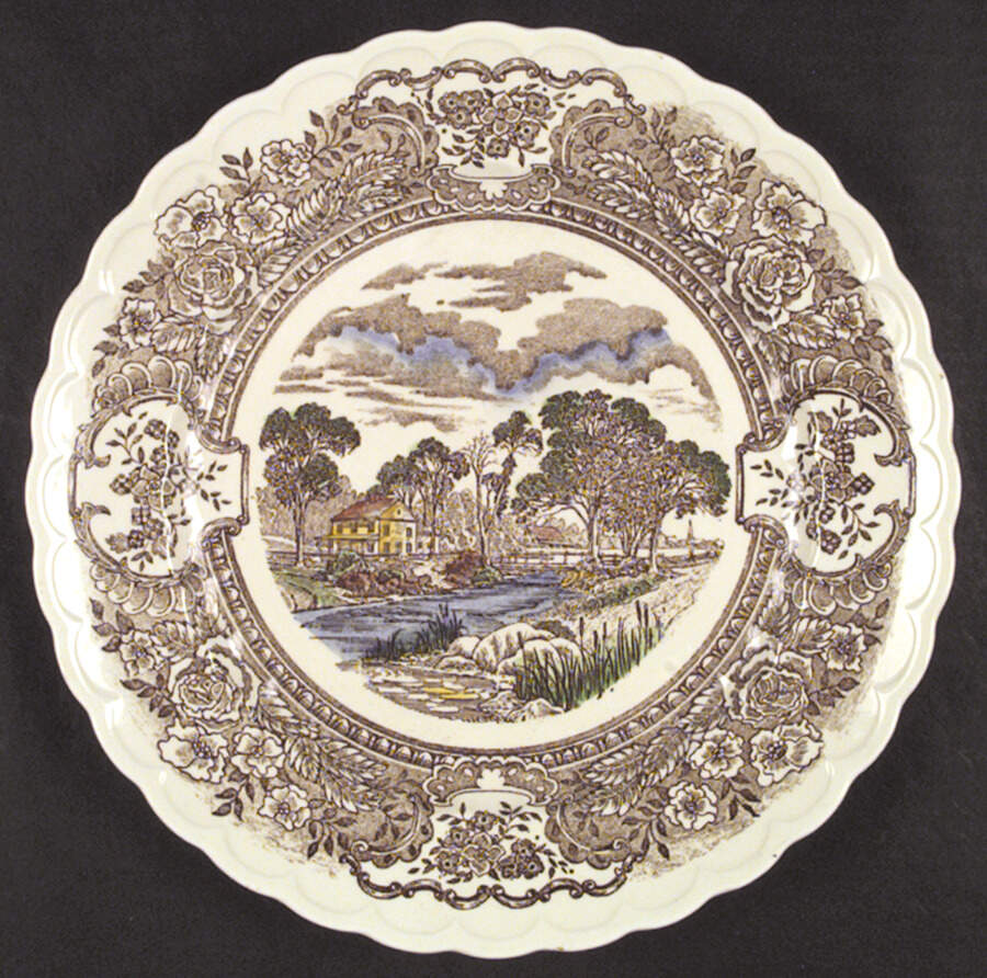 Vernon's 1860 Dinner Plate by Metlox - Poppytrail - Vernon-1