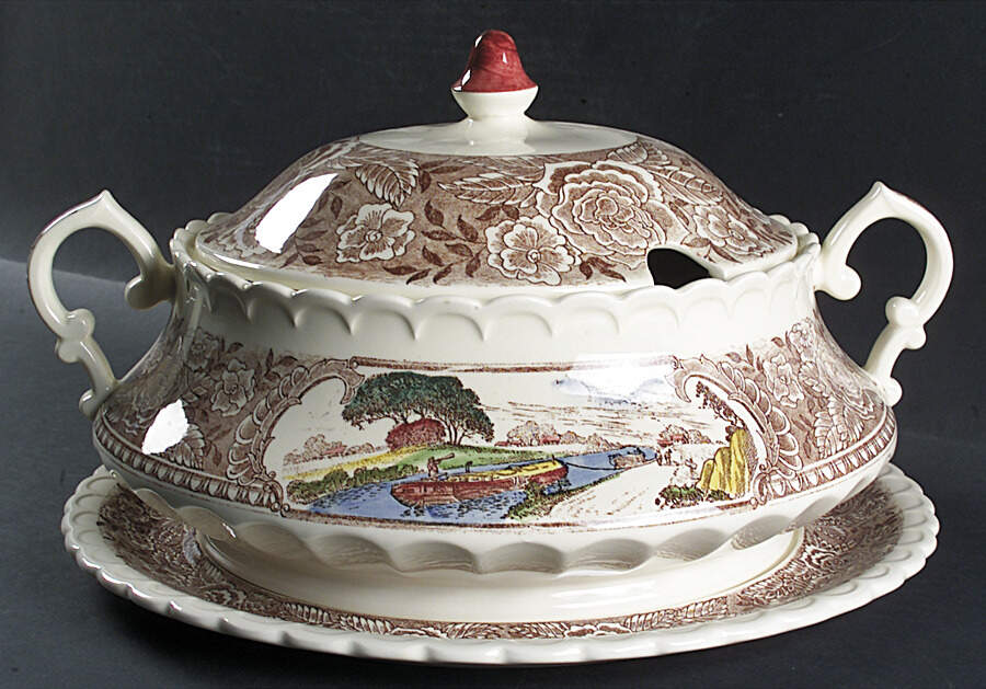 Vernon's 1860 Tureen & Lid w/Underplate by Metlox - Poppytrail - Vernon-1