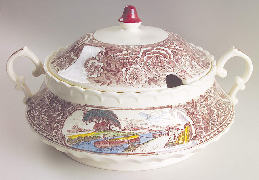 Vernon's 1860 Tureen &  Lid by Metlox - Poppytrail - Vernon-1