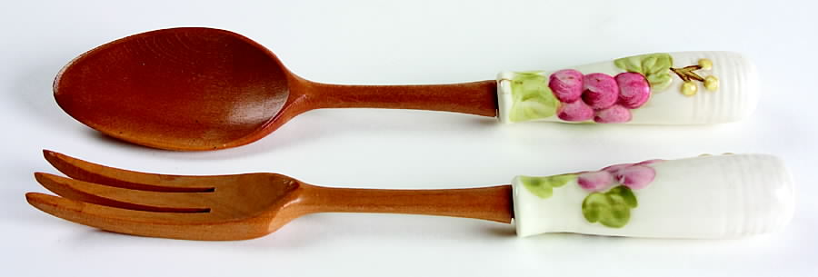 Vintage Pink 2-Piece Wood/Ceramic Salad Set by Metlox - Poppytrail - Vernon-1
