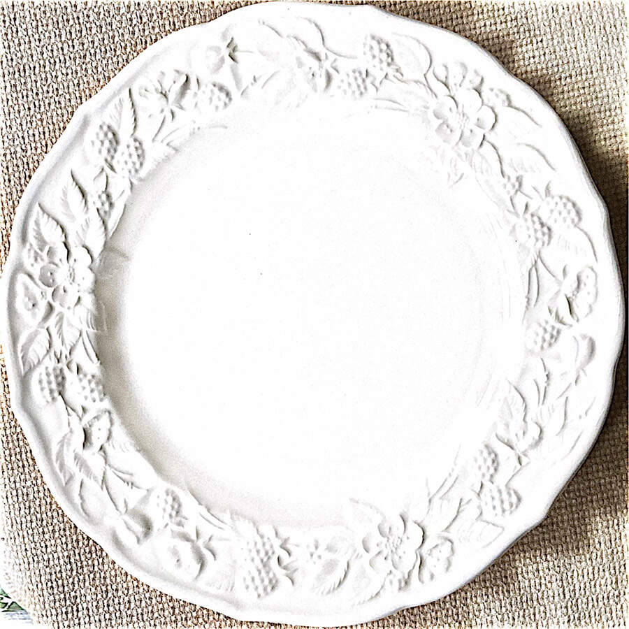 Winterberry Dinner Plate by Metlox - Poppytrail - Vernon-1