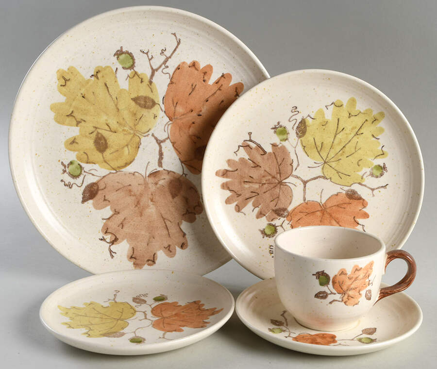 Woodland Gold 5 Piece Place Setting by Metlox - Poppytrail - Vernon-1