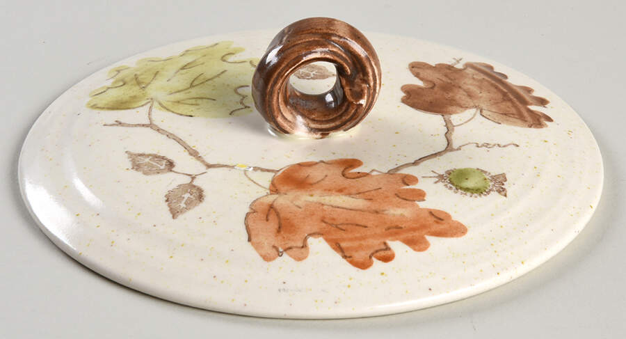 Woodland Gold Lid for Large Round Vegetable by Metlox - Poppytrail - Vernon-1
