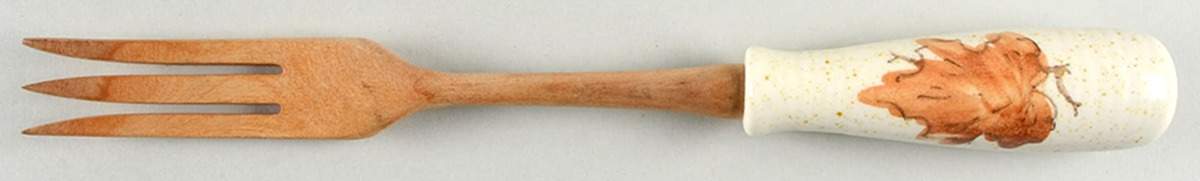 Woodland Gold Salad Serving Fork with Wood Prongs by Metlox - Poppytrail - Vernon-1