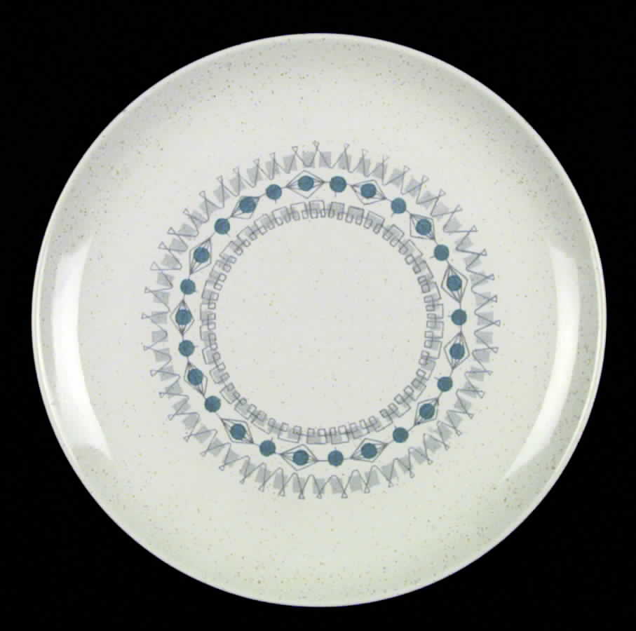 Year Round (Vernon) Dinner Plate by Metlox - Poppytrail - Vernon-1