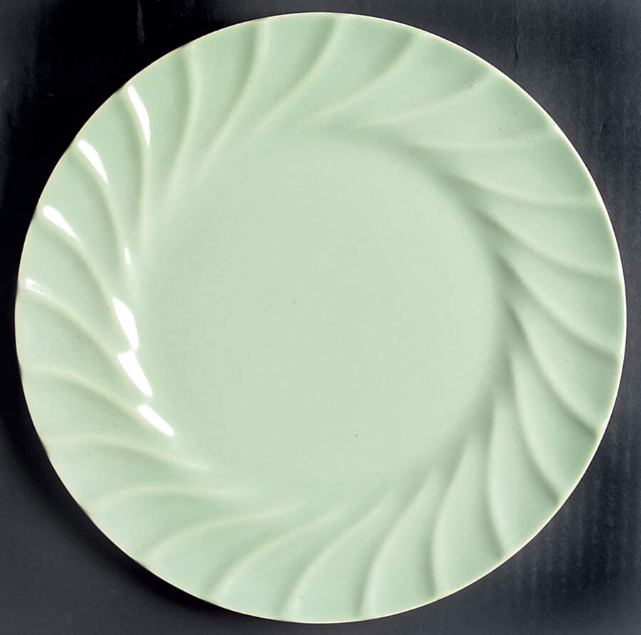 Yorkshire Celadon (Matte) Luncheon Plate by Metlox - Poppytrail - Vernon-1