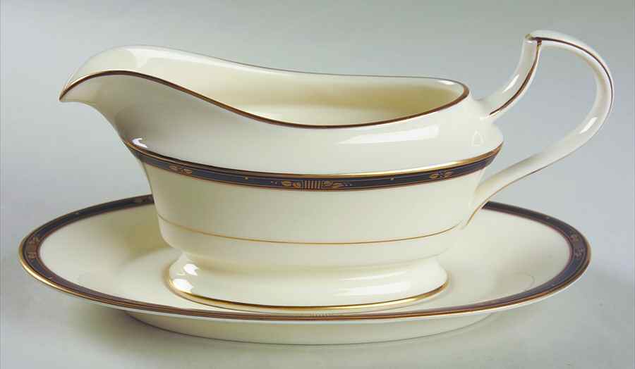 Aberdeen Gravy Boat & Underplate by Mikasa-1