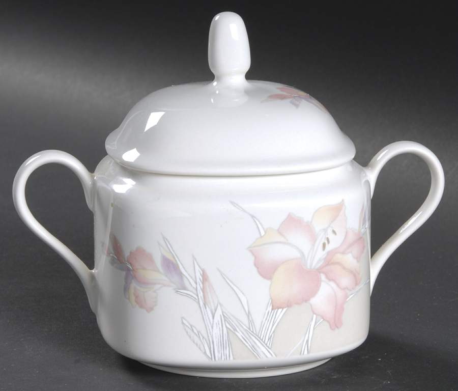 Acacia Sugar Bowl & Lid by Mikasa-1