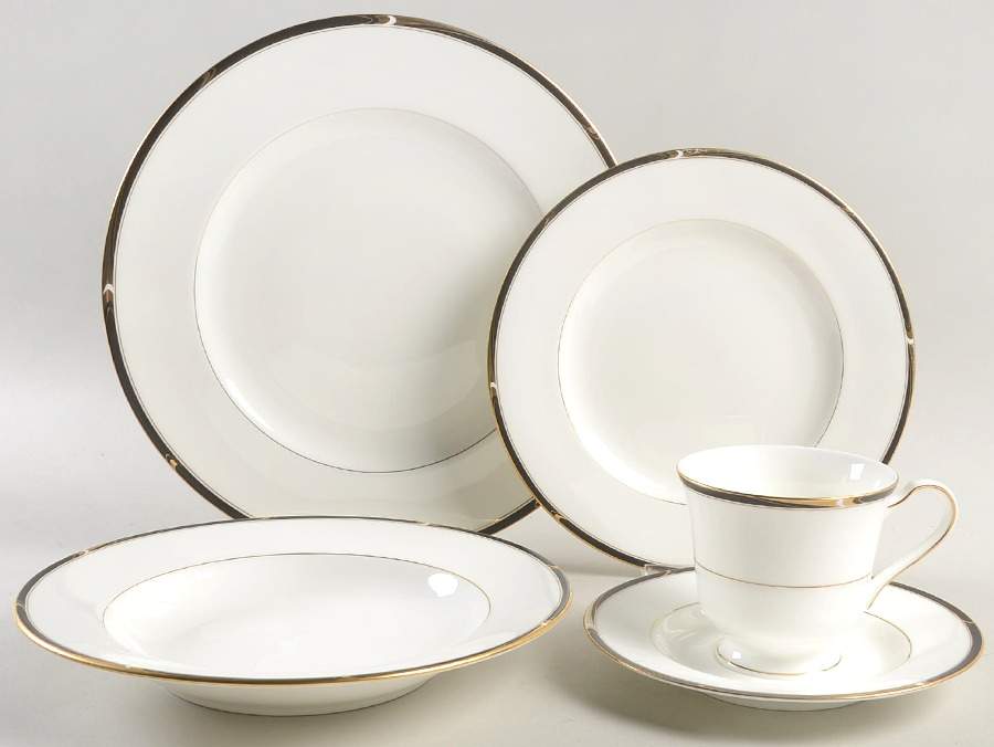 Academy 5 Piece Place Setting by Mikasa-1