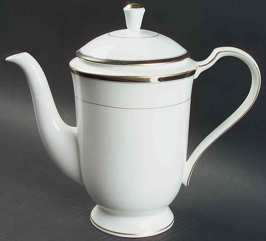 Academy Coffee Pot & Lid by Mikasa-1