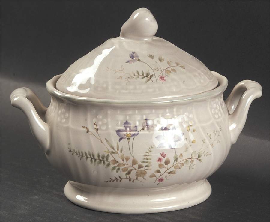 Adeline Sugar Bowl & Lid by Mikasa-1