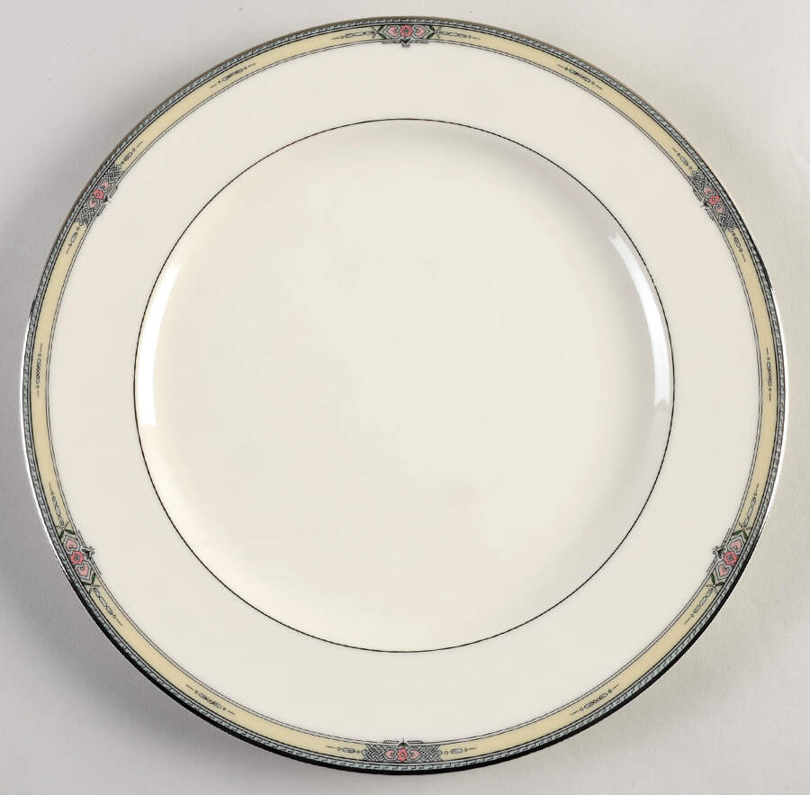 Afton 12" Chop Plate (Round Platter) by Mikasa-1