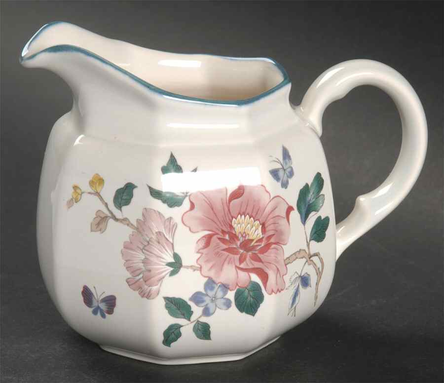 Alcott Creamer by Mikasa-1