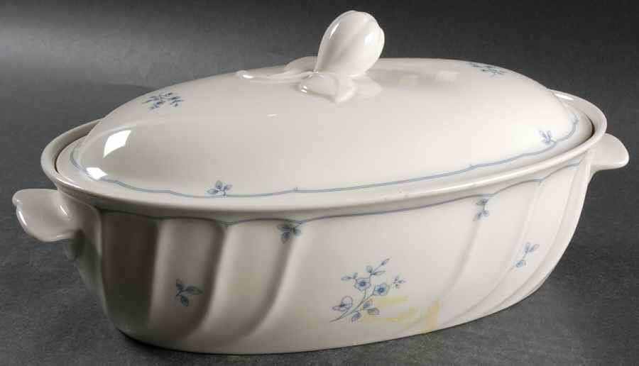 Alexandria 1.5 Quart Oval Covered Casserole by Mikasa-1