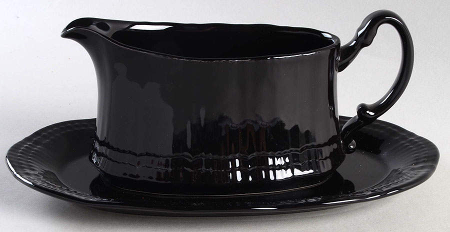 Allura Black Gravy Boat & Underplate by Mikasa-1