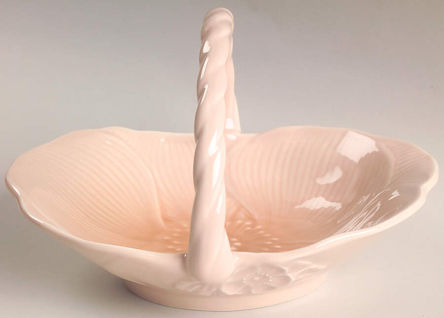 Amaryllis Small Basket by Mikasa-1