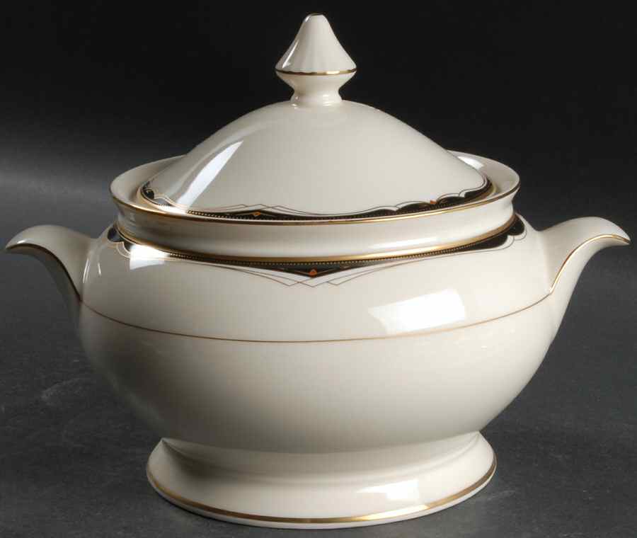 Ambassador Black 2 Qt Round Covered Casserole by Mikasa-1