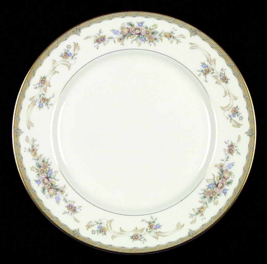 Amherst Dinner Plate by Mikasa-1