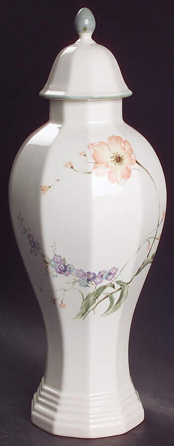Amsterdam Covered Vase by Mikasa-1