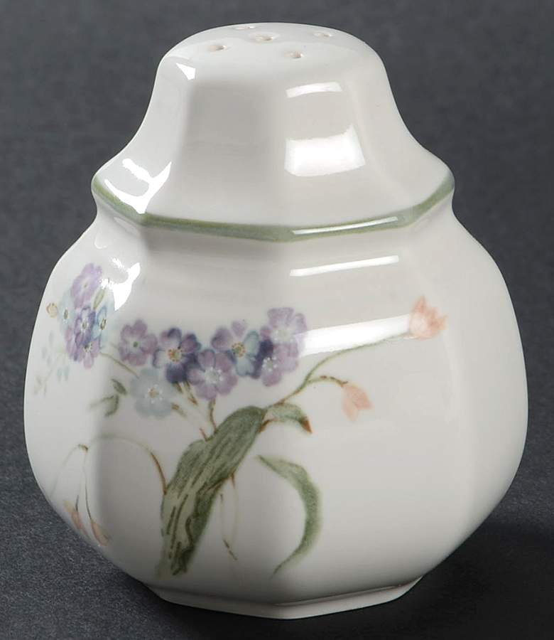 Amsterdam Pepper Shaker by Mikasa-1