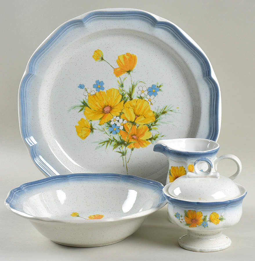 Amy 5 Piece Hostess Set by Mikasa-1
