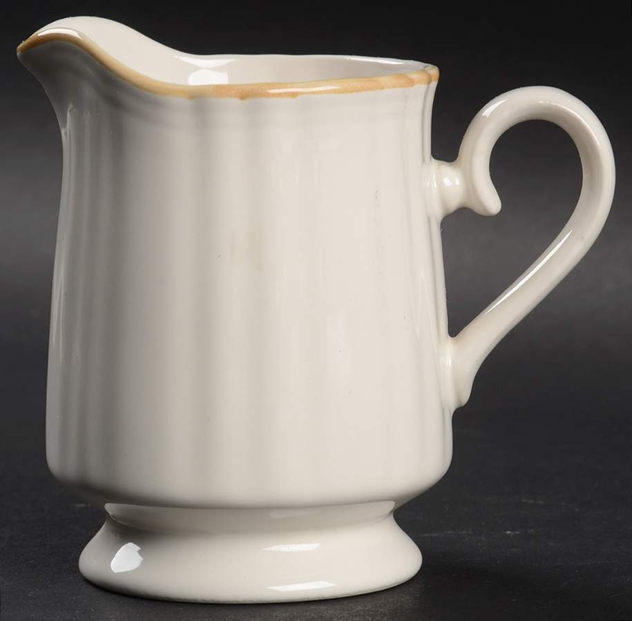 Ann Arbor Creamer by Mikasa-1
