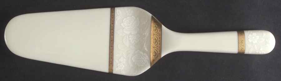 Antique Lace Solid Ceramic Pie/Cake Server by Mikasa-1