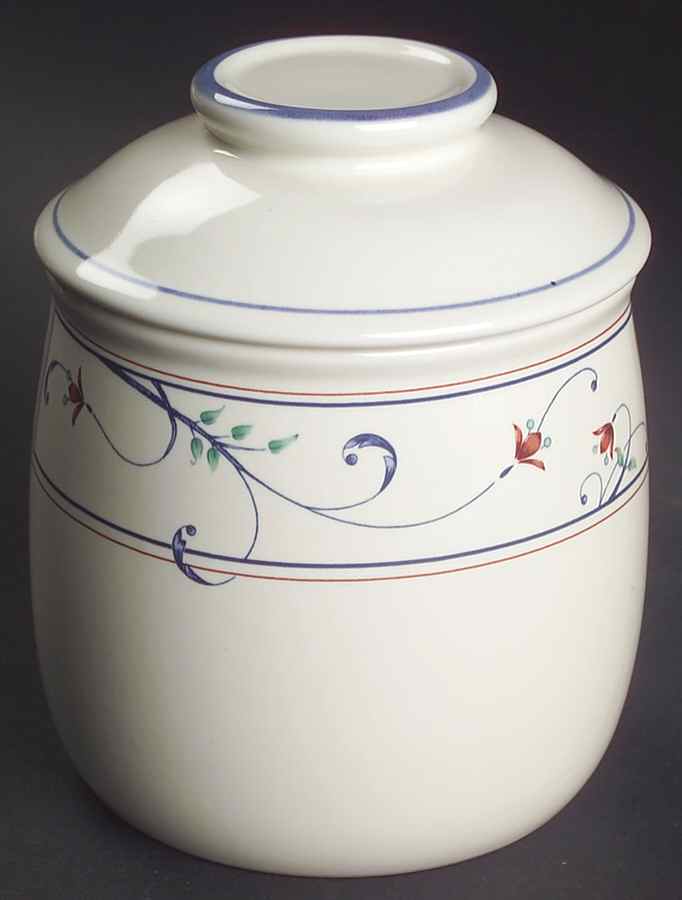 Annette Small Canister & Lid with Seal Ring by Mikasa-1