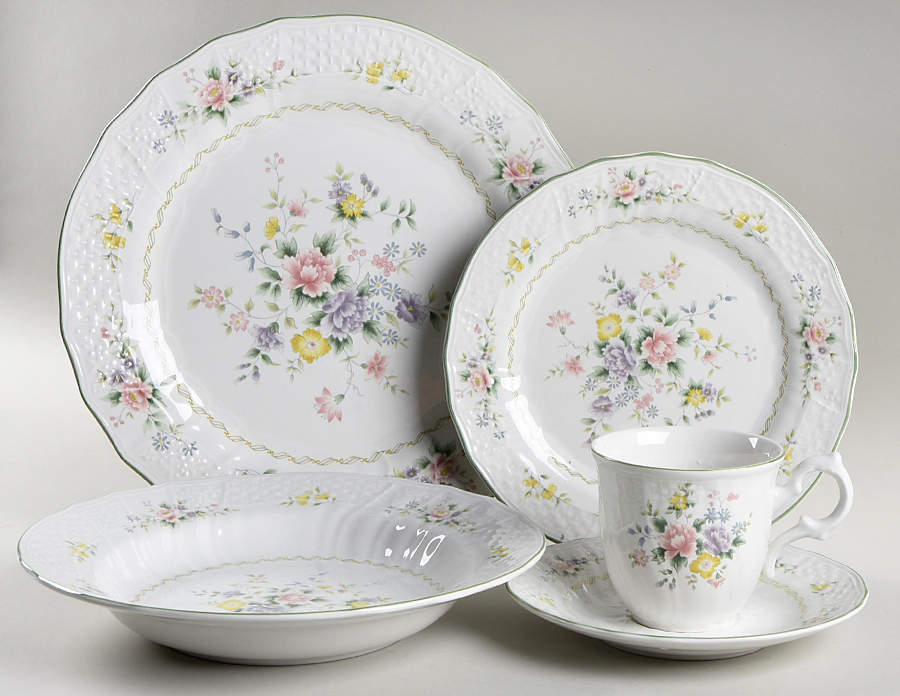 Antique Rose 5 Piece Place Setting by Mikasa-1